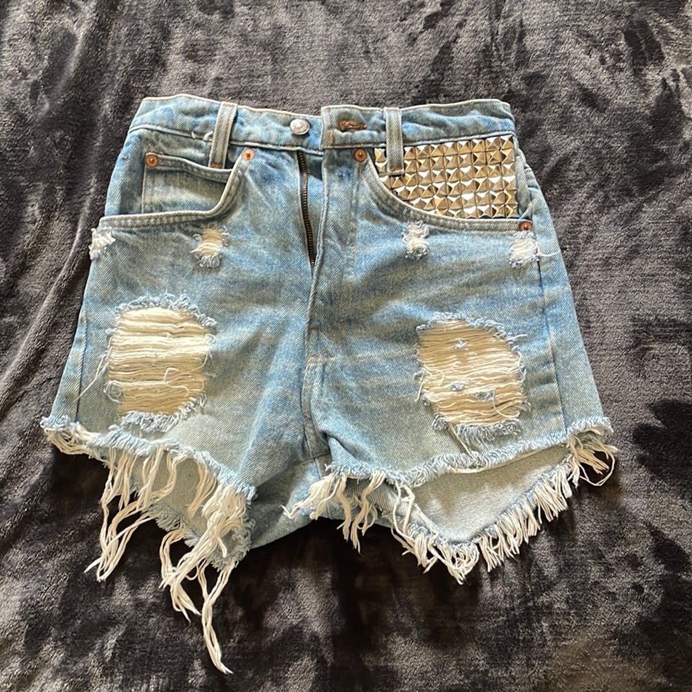 Custom Levi’s. Studded. Will fit size 24-25. See measurements in photos.